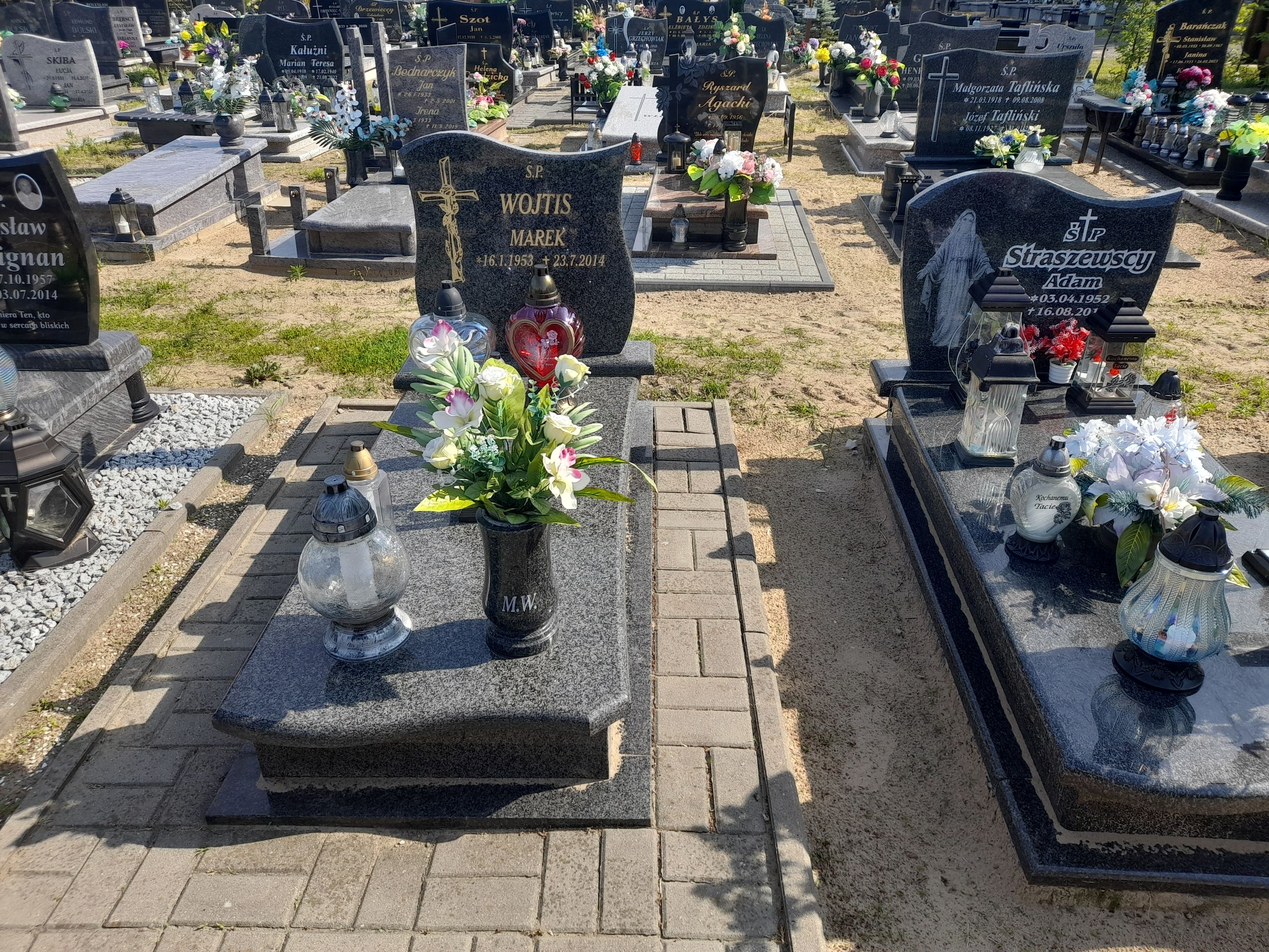 Grób Marek Wojtis