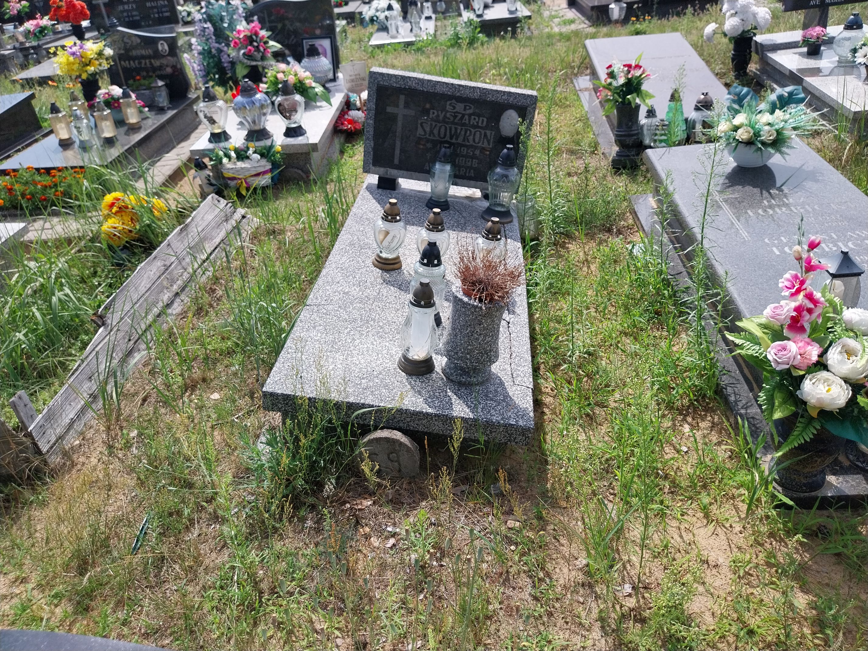 Grób Ryszard Skowron