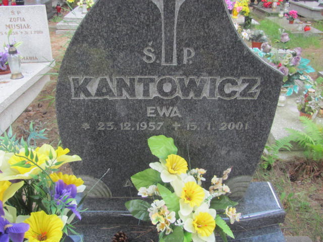 Ewa Kantowicz 1957 Bydgoszcz - Grobonet - Wyszukiwarka osób pochowanych