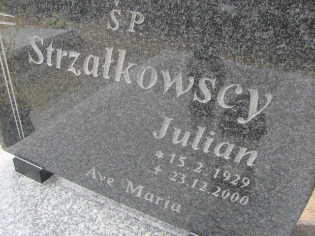 Julian Strzałkowski 1929 Bydgoszcz - Grobonet - Wyszukiwarka osób pochowanych