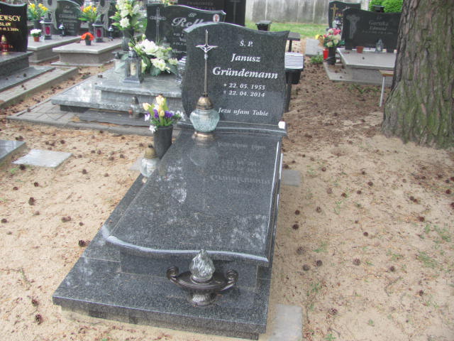 Grób Janusz Grundemann