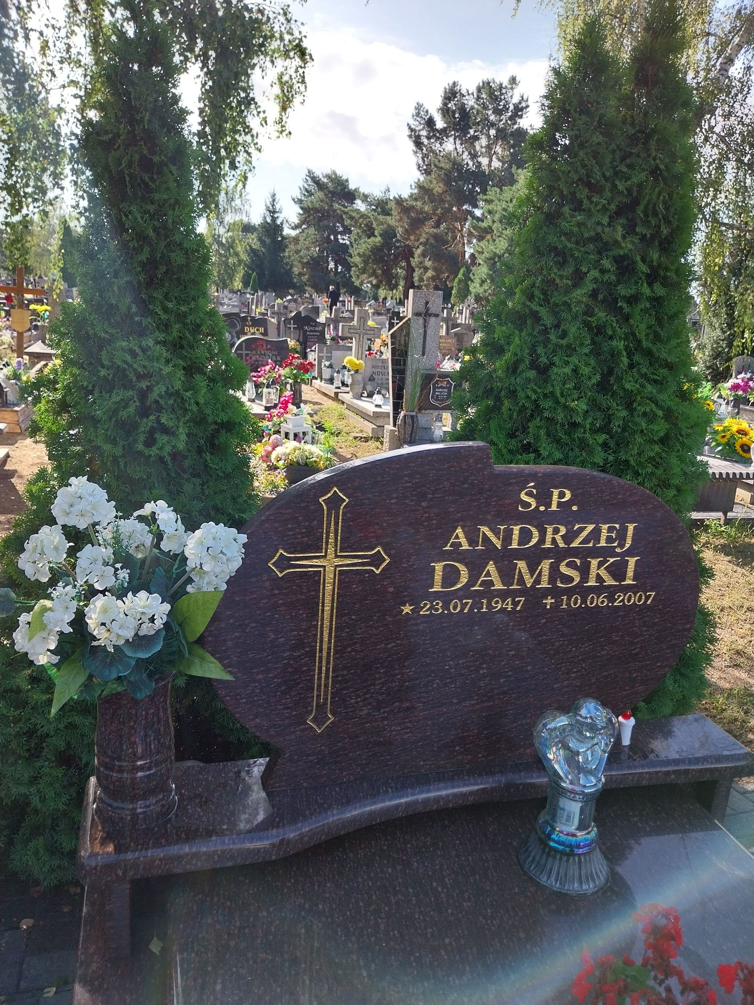Grób Andrzej Damski