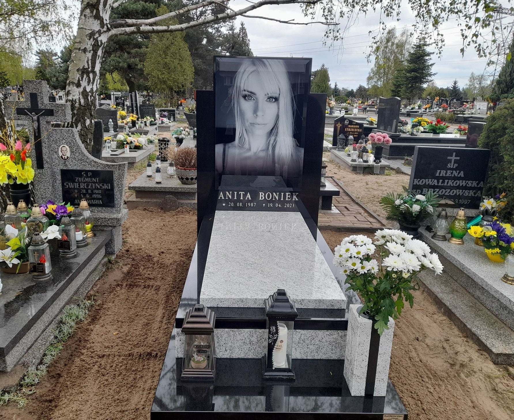 Anita Boniek 1987 Bydgoszcz - Grobonet - Wyszukiwarka osób pochowanych