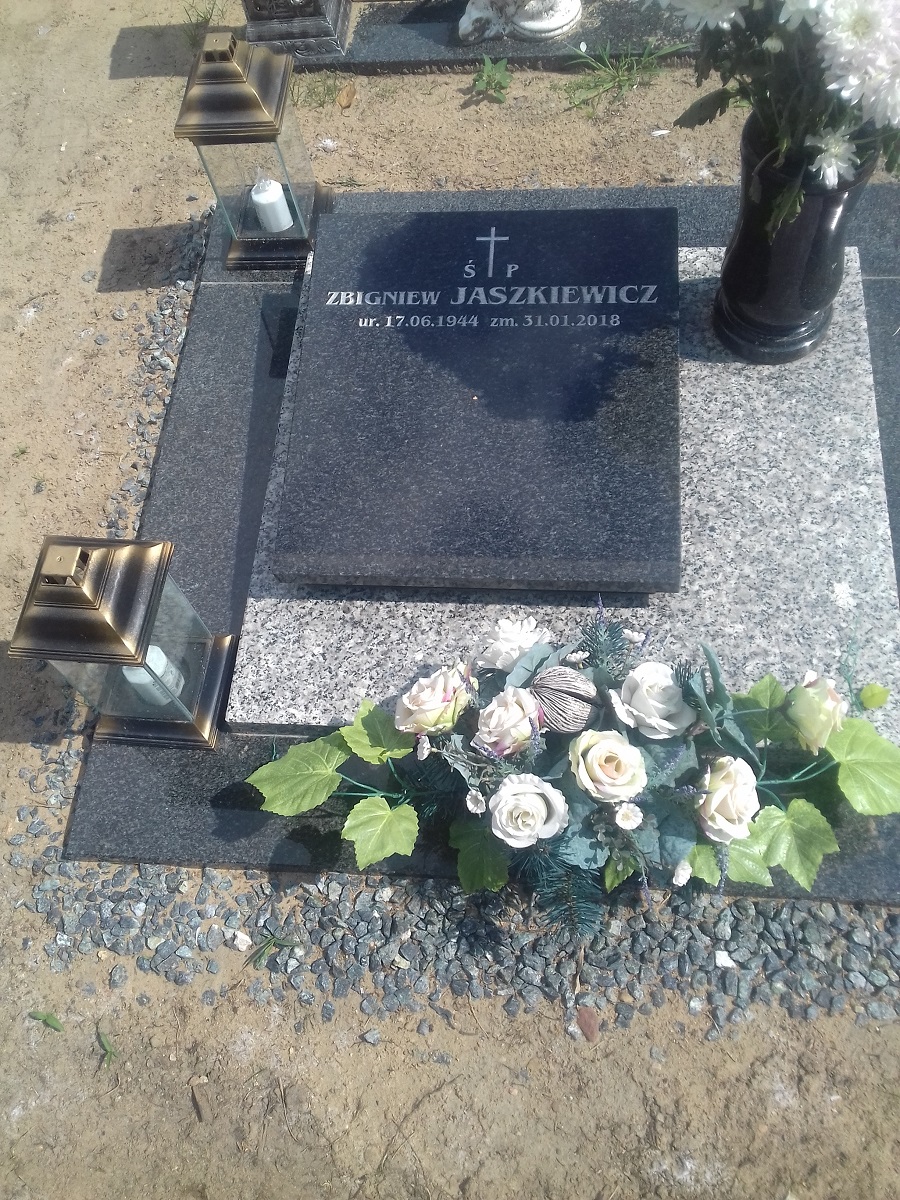Zbigniew Jaszkiewicz 1944 Bydgoszcz - Grobonet - Wyszukiwarka osób pochowanych