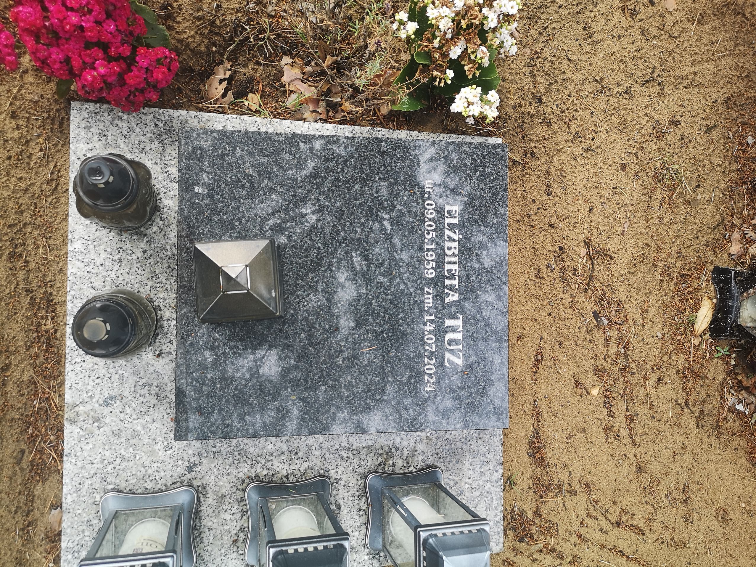 Elżbieta Tuz 1959 Bydgoszcz - Grobonet - Wyszukiwarka osób pochowanych