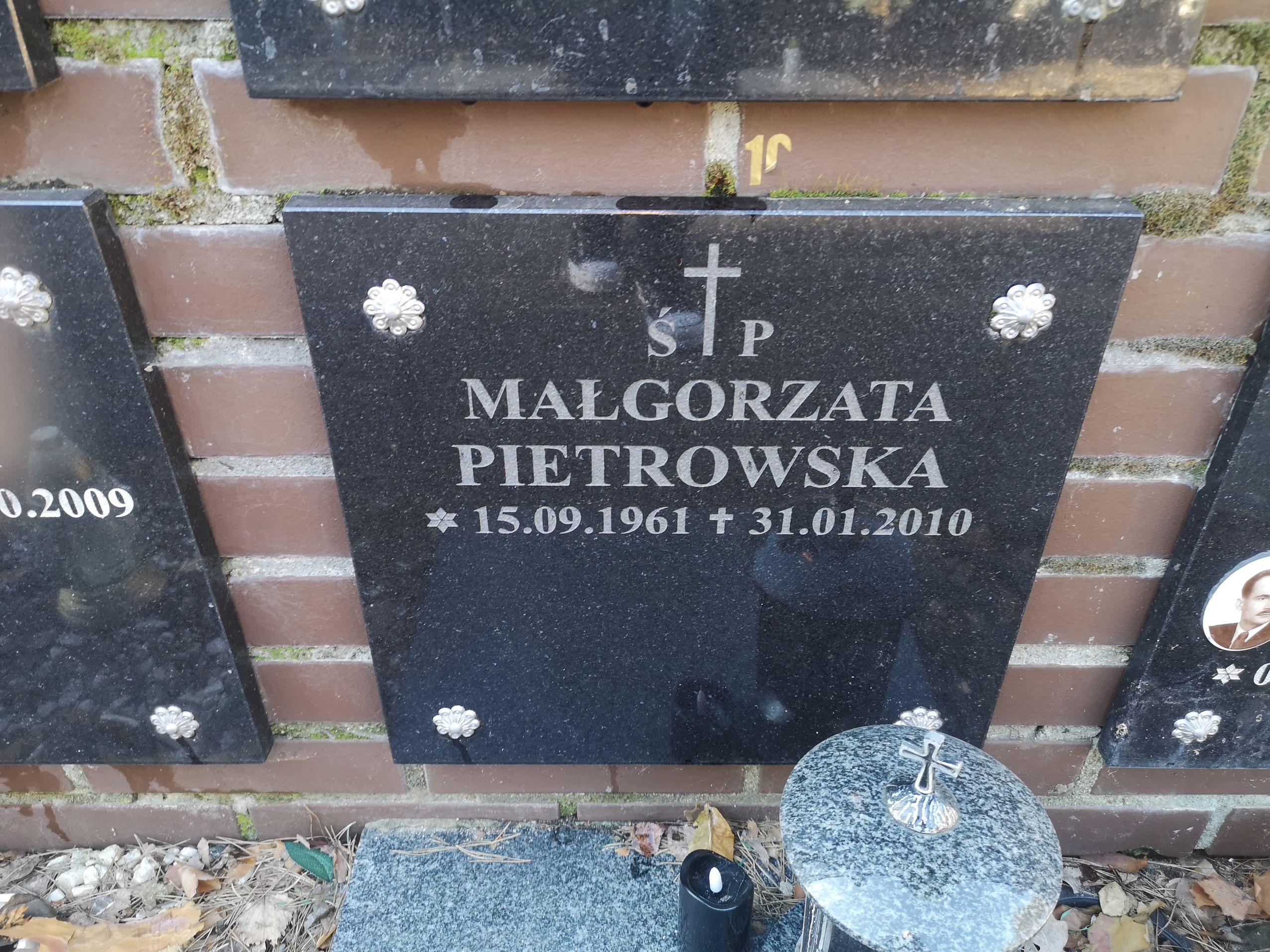 Małgorzata Pietrowska 1961 Bydgoszcz - Grobonet - Wyszukiwarka osób pochowanych