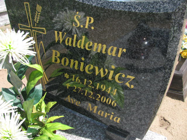 Waldemar Boniewicz 1944 Bydgoszcz - Grobonet - Wyszukiwarka osób pochowanych