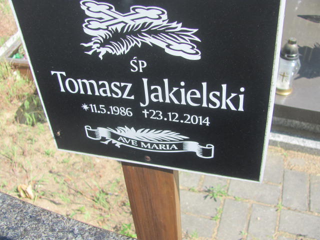Tomasz Jakielski 1986 Bydgoszcz - Grobonet - Wyszukiwarka osób pochowanych
