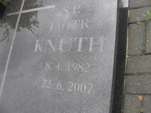 Krystyna Knuth 1945 Bydgoszcz - Grobonet - Wyszukiwarka osób pochowanych