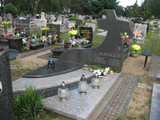 Grób Seweryn Jasiecki