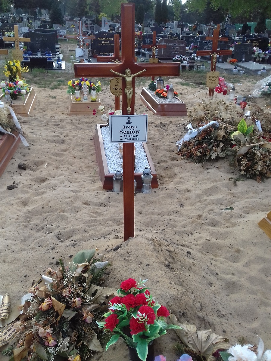 Irena SENIÓW 1922 Bydgoszcz - Grobonet - Wyszukiwarka osób pochowanych