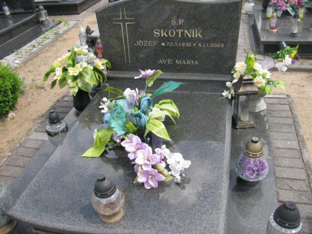 Grób Jerzy Skotnik