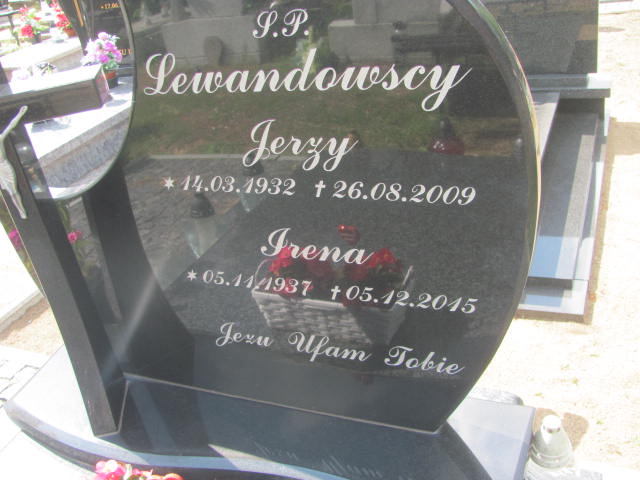 Małgorzata Lewandowska 1972 Bydgoszcz - Grobonet - Wyszukiwarka osób pochowanych