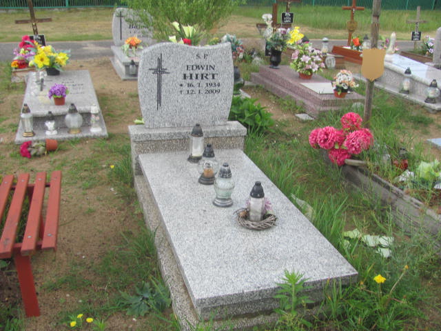 Grób Edwin Hirt
