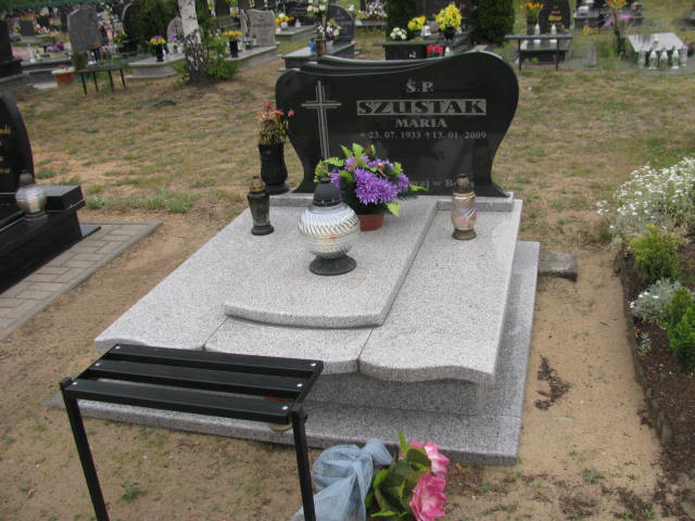 Grób Maria Szustak