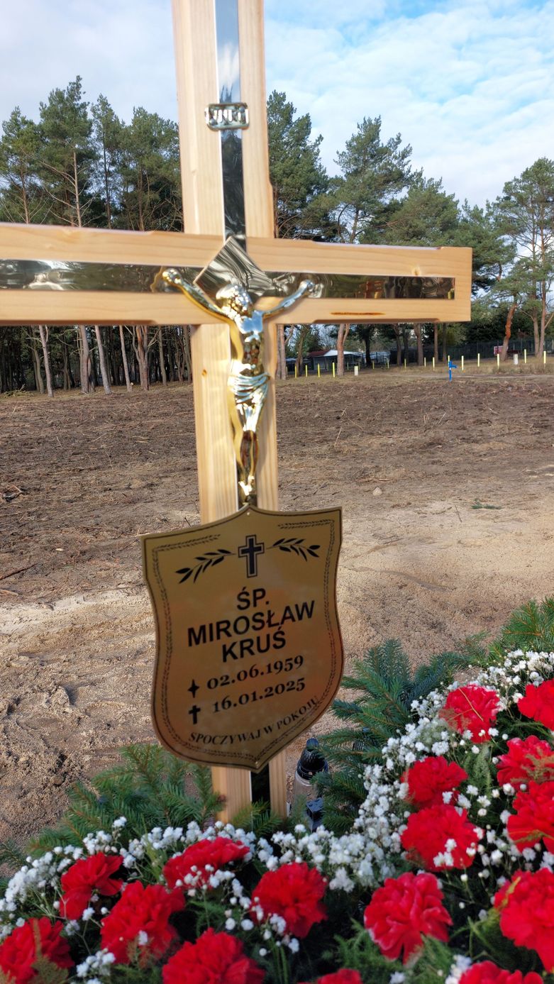 Grób Mirosław Kruś