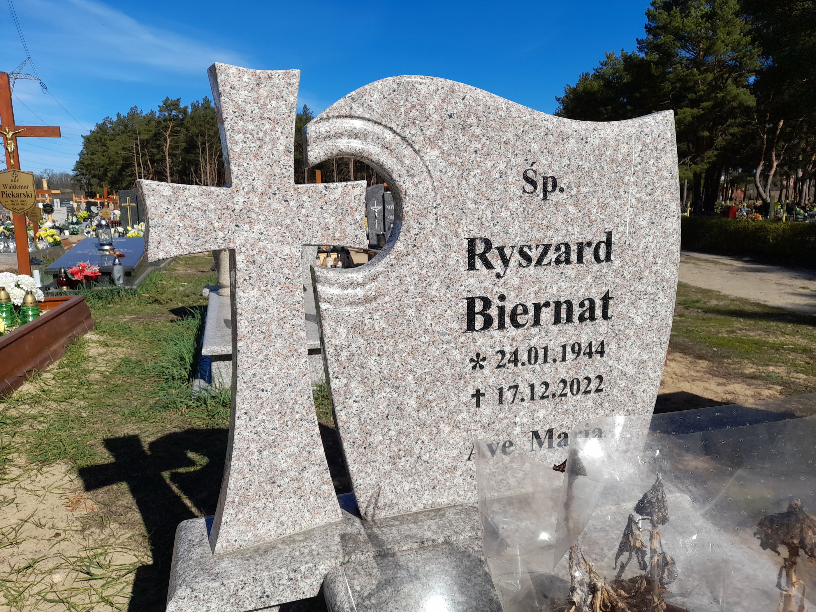 Ryszard Biernat 1944 Bydgoszcz - Grobonet - Wyszukiwarka osób pochowanych