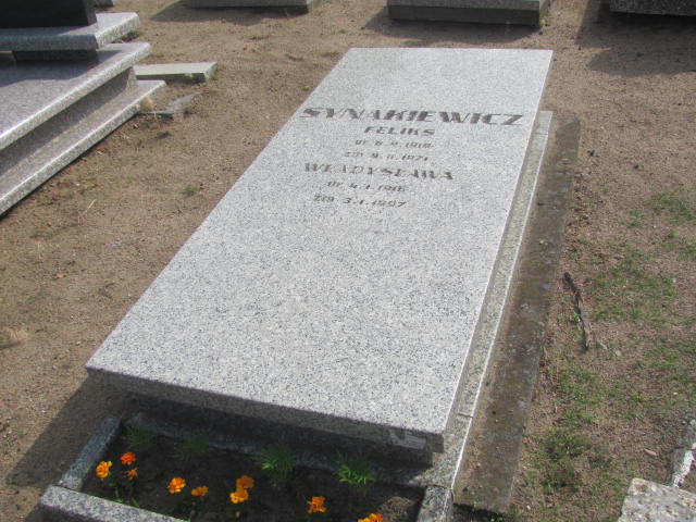 Grób Feliks Synakiewicz