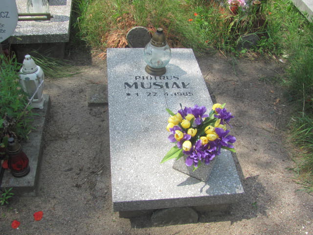 Grób Piotr Musiał