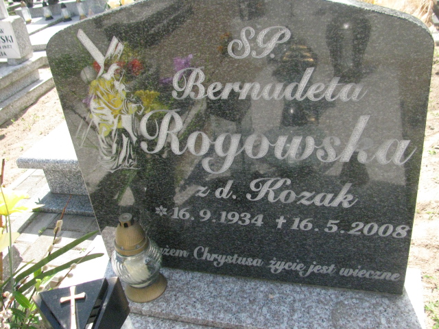 Bernadeta Rogowska 1934 Bydgoszcz - Grobonet - Wyszukiwarka osób pochowanych