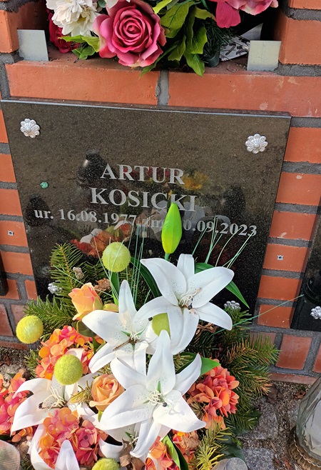 Artur Kosicki 1977 Bydgoszcz - Grobonet - Wyszukiwarka osób pochowanych