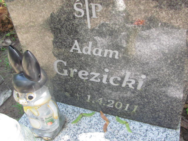 Adam Grezicki 2011 Bydgoszcz - Grobonet - Wyszukiwarka osób pochowanych