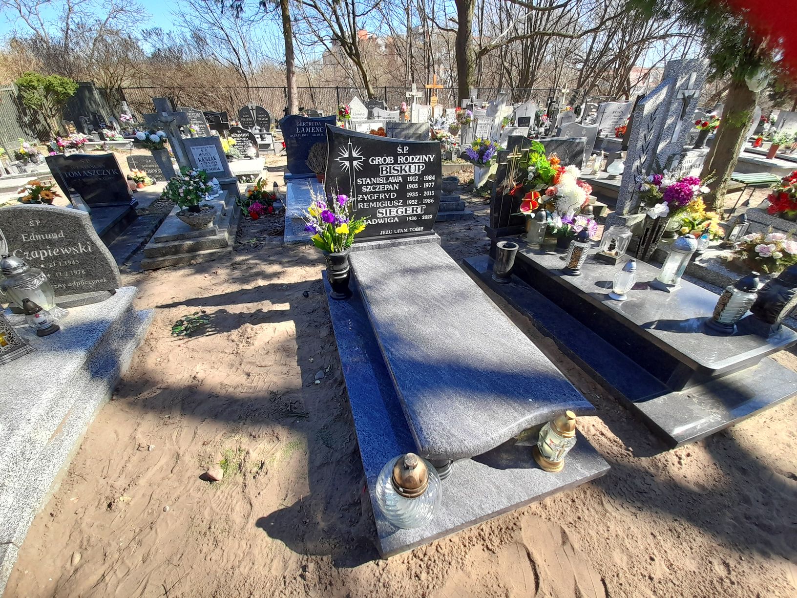 Grób Magdalena Kamedula